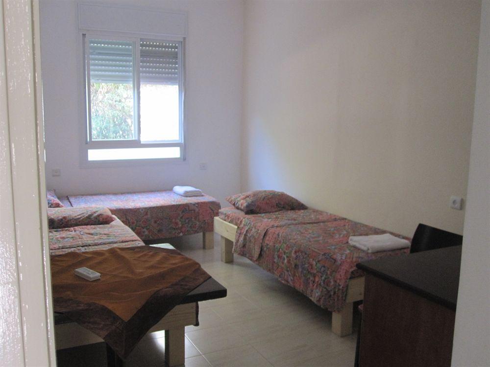 Ga'Aton Motel Nahariya Exterior foto
