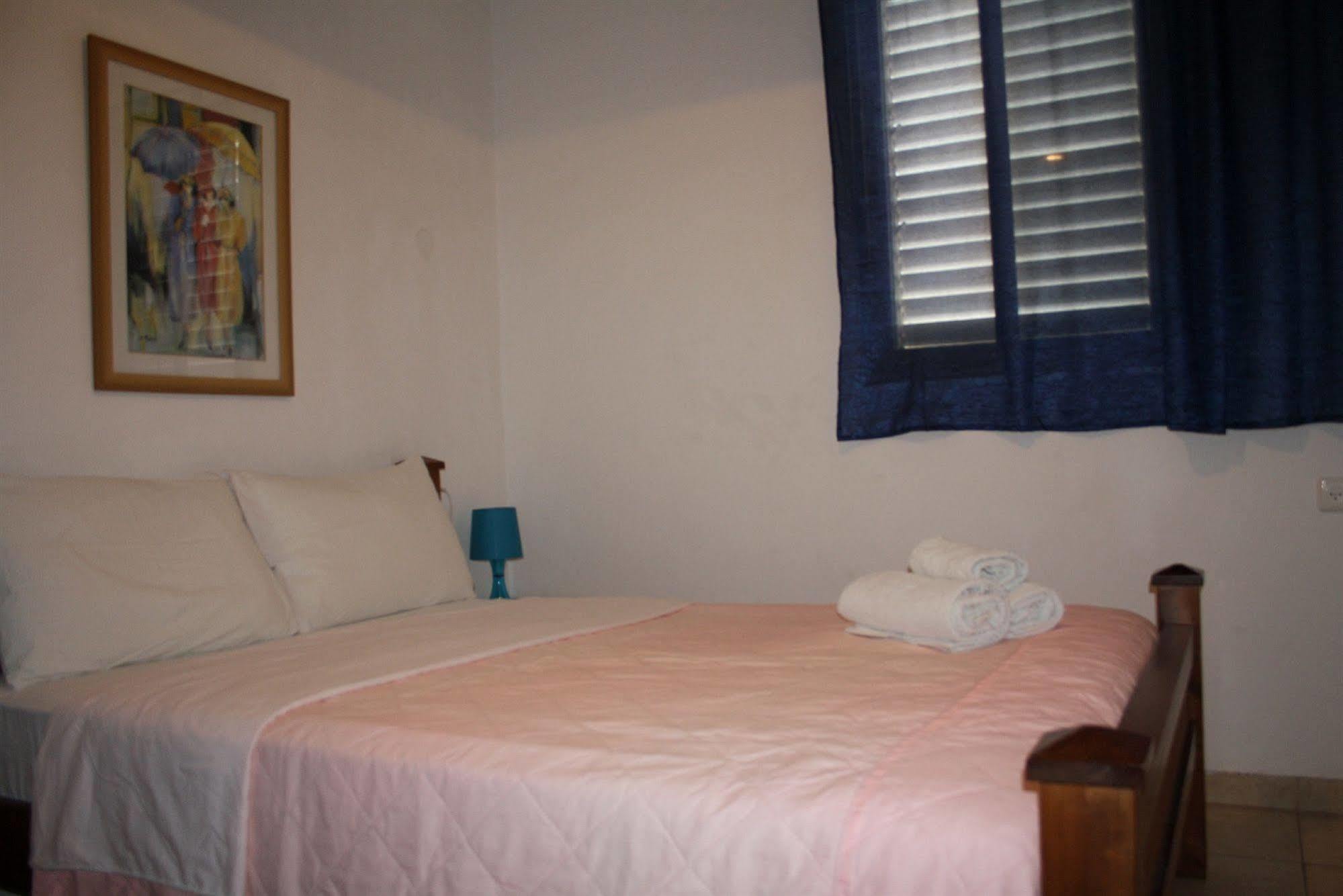 Ga'Aton Motel Nahariya Exterior foto