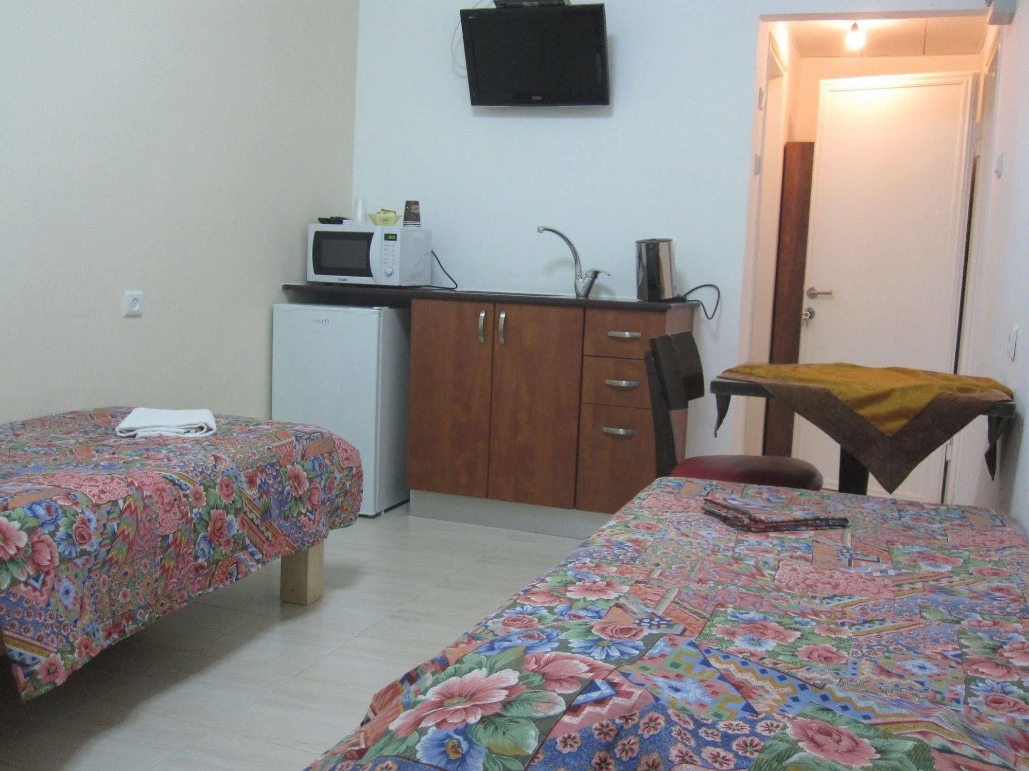 Ga'Aton Motel Nahariya Exterior foto
